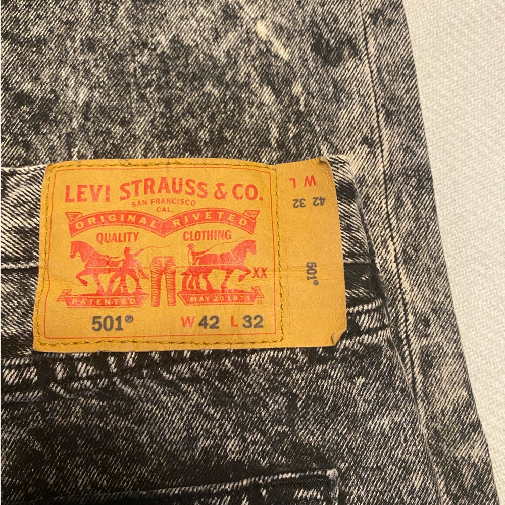 Levi's 501 Black Acid Wash Jeans for Men 42/32
